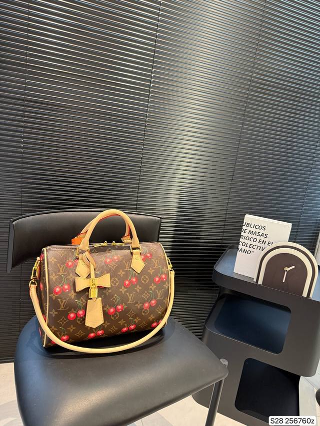 Lv Cherry Pillow Bag is an ideal urban bag. The iconic shape and classic Monogra