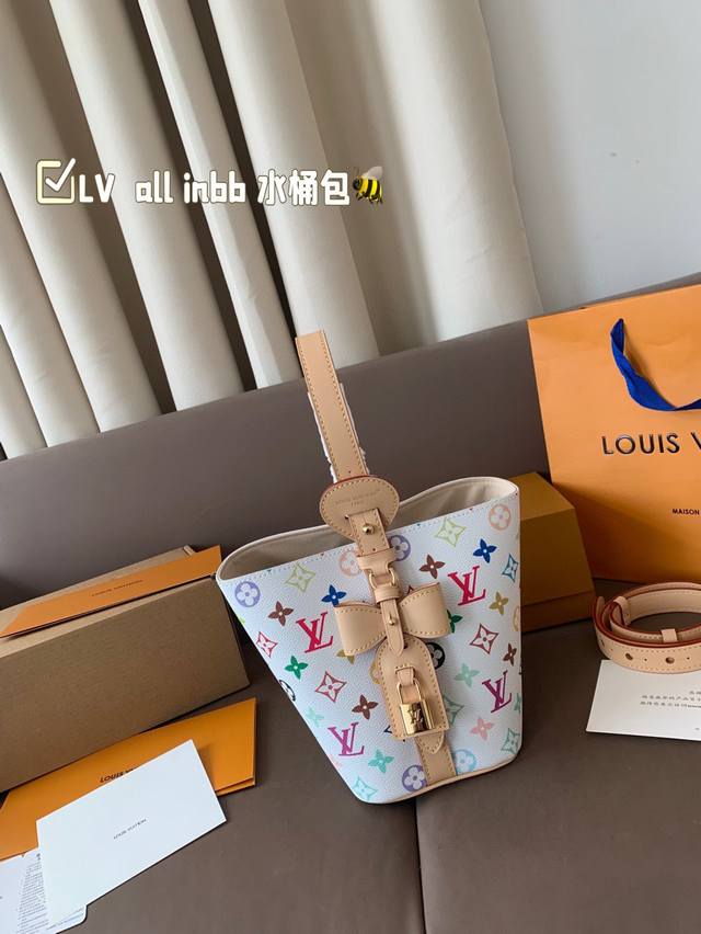 Lv All Inbb Bucket Bag A bag full of atmosphere Can be easily matched with any c
