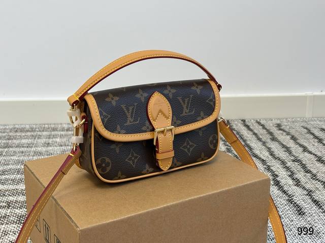 Lv Show Bag Small Size Shipped 20cm Folding Box Packaging A symbol of luxury, ex