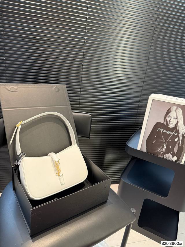 with airplane box folding box YSL Saint Laurent underarm bag, the first underarm