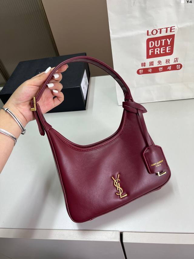 Ysl Saint Laurent underarm bag Daily match with various styles of clothes are su