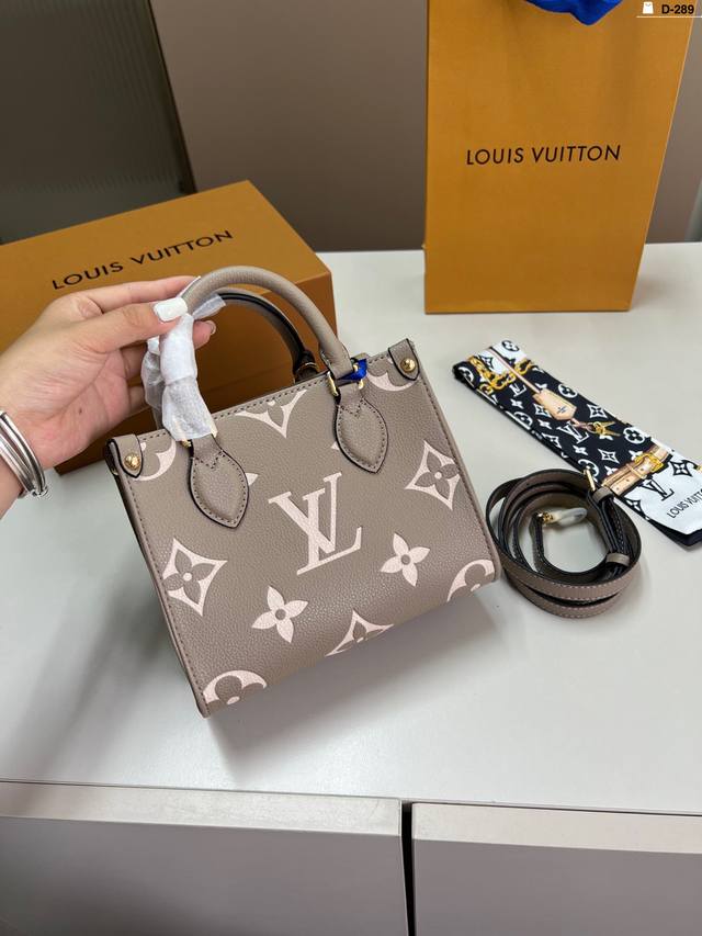 with scarf Lv Onthego Bb jungle tote bag Louis Vuitton Lv old flower logo Ontheg