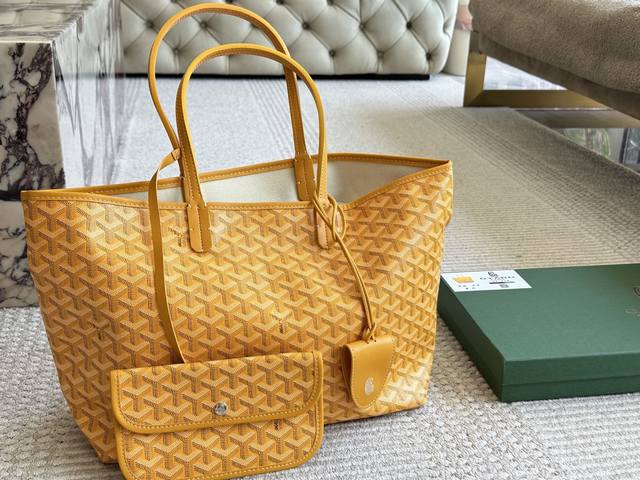 with gift box Size: 34*27Cm Goya shopping bag The shopping bag for this season A