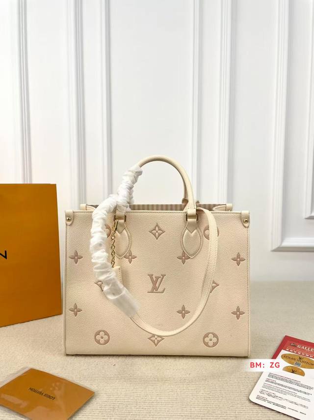 with folding gift box Lv Louis Vuitton Onthego series tote bag New embroidered s