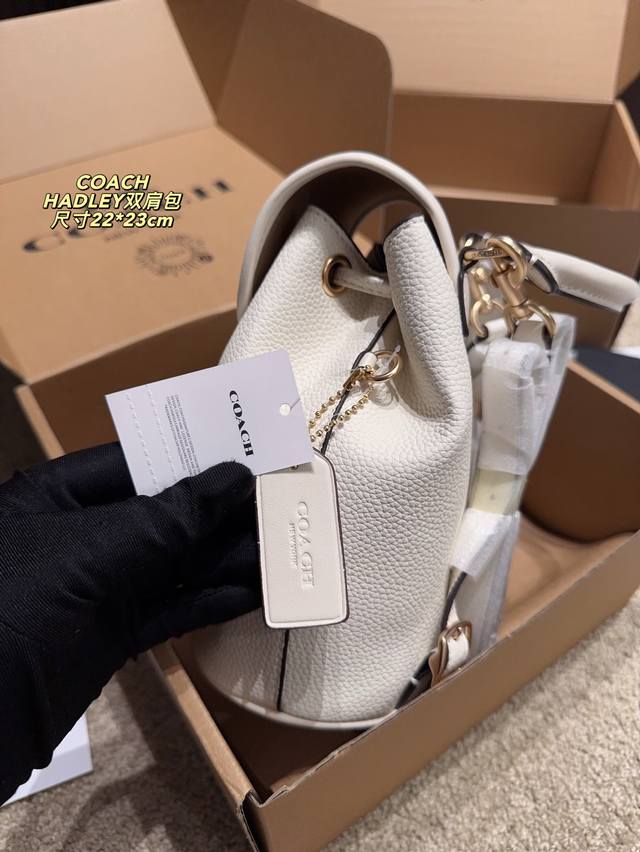 with folding box size 22*23cm Coach Hadley Backpack Cobblestone leather material