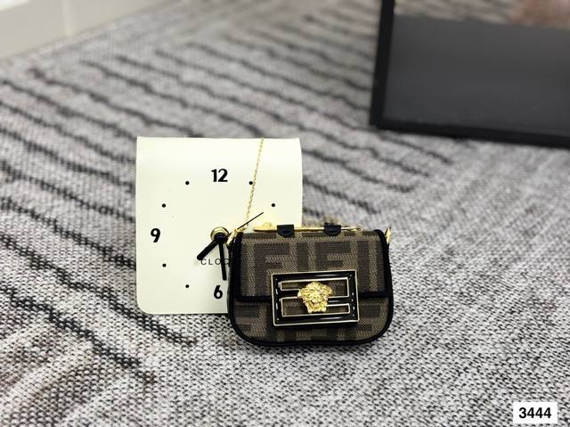 Fendi Mini Bag Summer Limited Capsule Series Lipstick Bag Coin Purse Can be worn