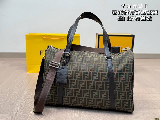 Fendi travel bag It is really very large The first choice for traveling The poin