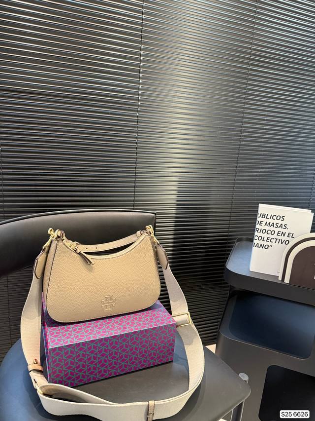 with folding box Tory Burch armpit light and practical, casual commuting advance