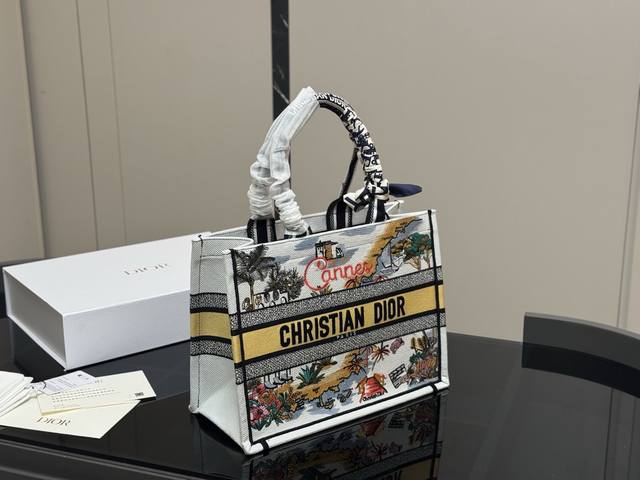 with folding box scarf Dior original cloth jacquard Dior Book Tote This year's f