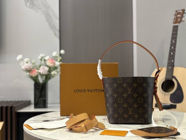 Full set of packaging upgraded chip version! Size: 18*16Cm All In Bb is coming W