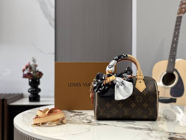 Full set of packaging chip version with ribbon Lv Speedy20 pillow foreskin shoul
