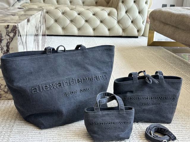 without box Size: 31 30Cm large 20 19Cm medium 13 10Cm small Alexander Wang 24 n
