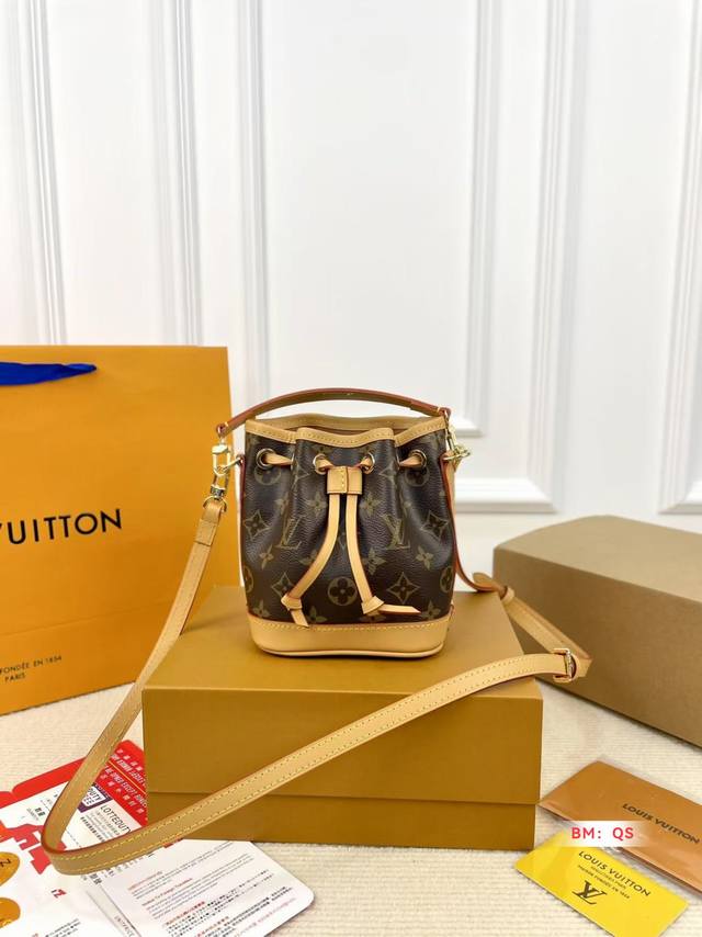 with folding gift box, Lv Mini small bucket bag for purchasing agent! Good stuff