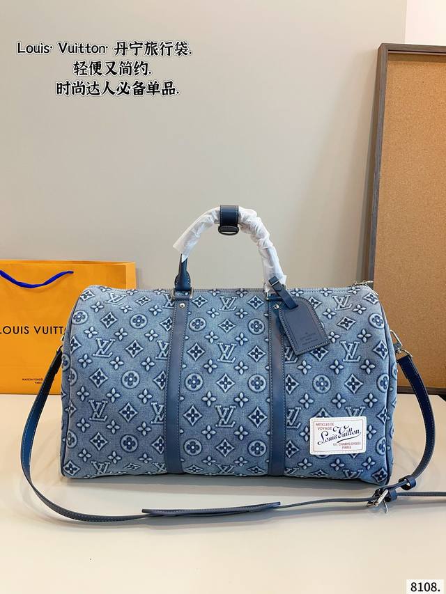 Lv Louis Vuitton co-branded Keepall crossbody bag travel bag A handsome and larg