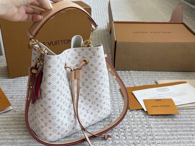 Folding gift box packaging | Original Lv Neonoe champagne bucket Lv Neonoe bucke