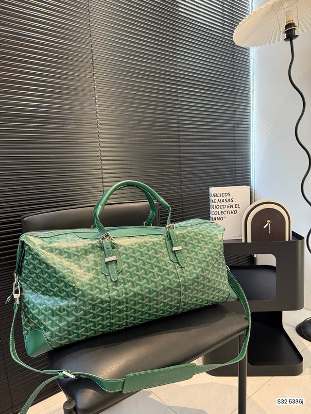 Goya travel bag This is a super cool bag It can be used as a gym bag or a travel