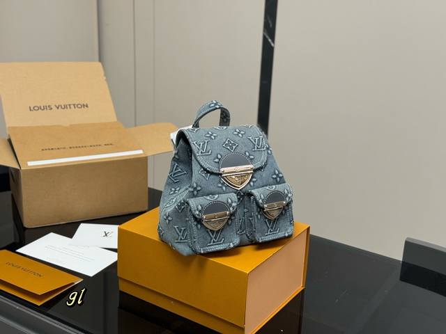 with folding box Size: 20*20Cm Lv denim new style The shipment is the king So cu
