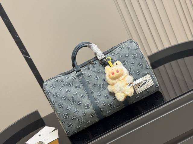pendant 50 Super cool Lv Keepall travel bag Lvkeepall is the most commonly used