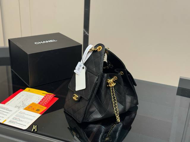 with folding box airplane box Chanel 25Bag small size is really amazing This yea