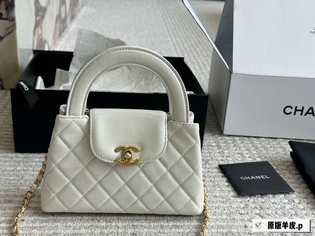 original leather Chanel23Kkelly. The picture of the upper body is here. The most