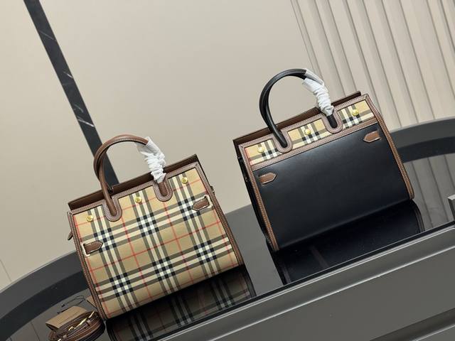 Large cowhide Size: 32*24Cm Burberry Frances canvas and leather Very Chic! With