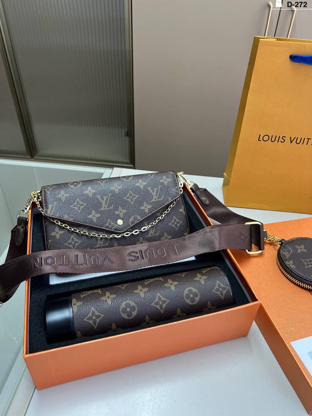 Lv Louis Vuitton envelope bag with thermos cup Full of girlish heart, soft and m