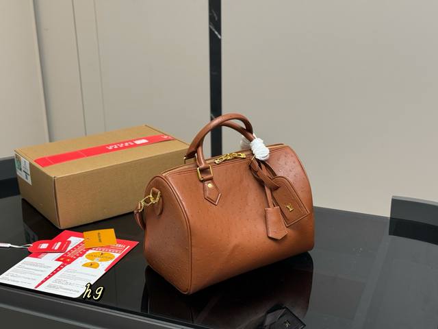 No box Size: 30cm Lv Keepall new pillow bag Original with cowhide It is just in