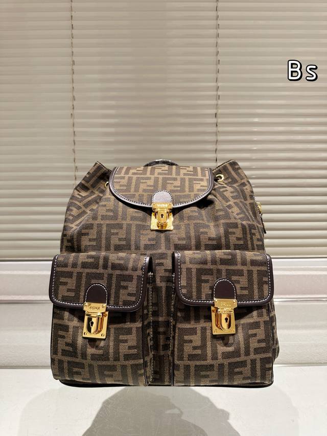 without box Size:31.30 Fendi Fendi old flower backpack Retro, advanced, simple a