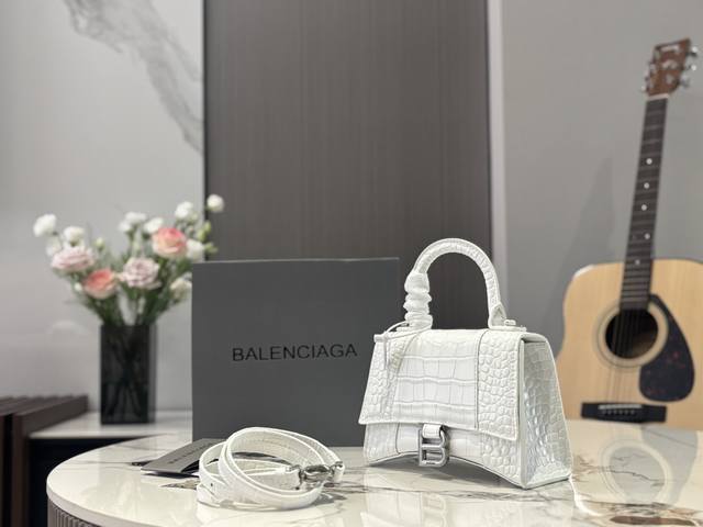 with folding box and airplane box Balenciaga hourglass bag upgraded version Firs