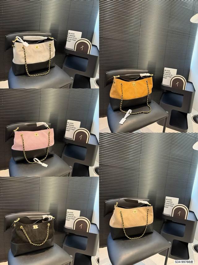 The newest Chanel 25S on the Internet. This Chanel is perfect. It can be carried