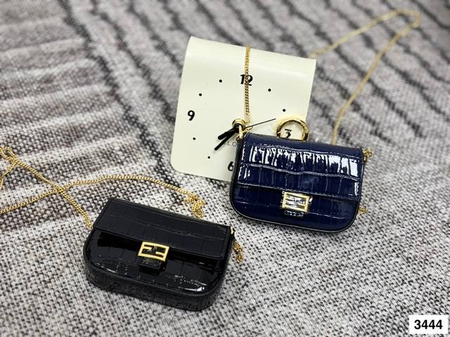 Crocodile pattern Fendi Fendi coin purse Mini Bag Summer limited capsule series