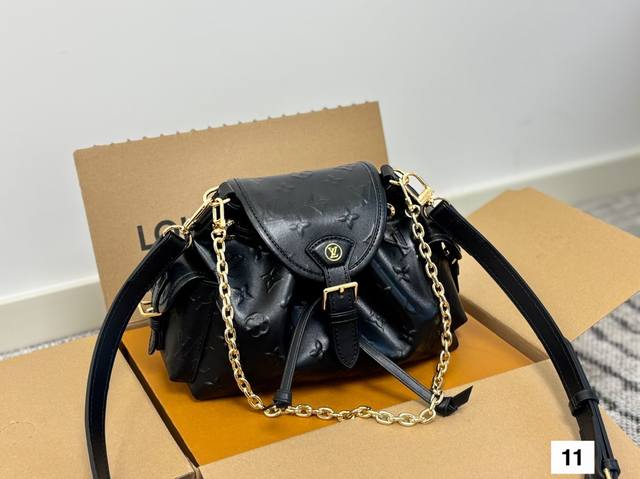 with folding box airplane box black leather embossed Odyssee can be salty or swe