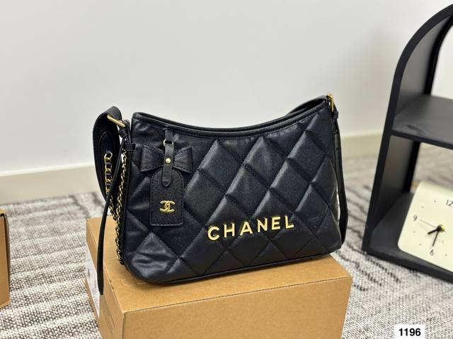 Tote Chanel Classic vision of the future Fashionable and versatile upper body, c