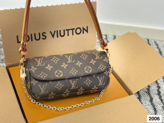 with box Size: 22*12Cm L's new hit Ivy Woc This version is hard to come by! Hurr