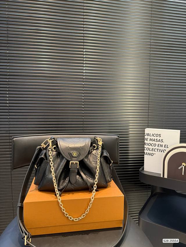 with folding box airplane box black leather embossed Odyssee can be salty or swe