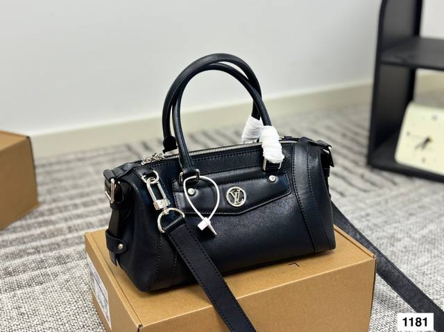 with folding box Lv hot girl superman must have Biker with different accessories
