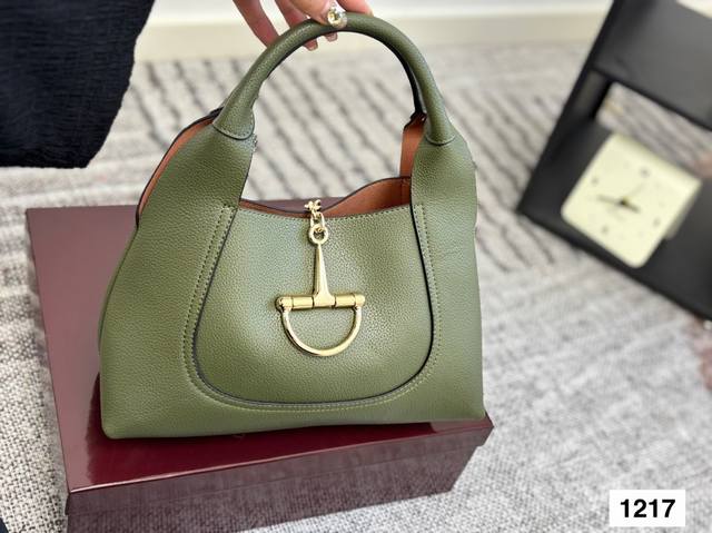 with box Cool new horsebit tote Gucci Softbit loose ceiling + super design villa