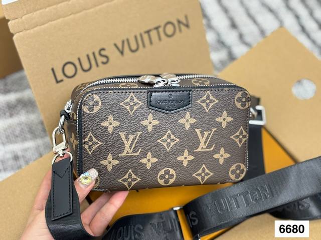 Gift box packaging Lv second-hand camera bag is out, 24Ss new model! The single-