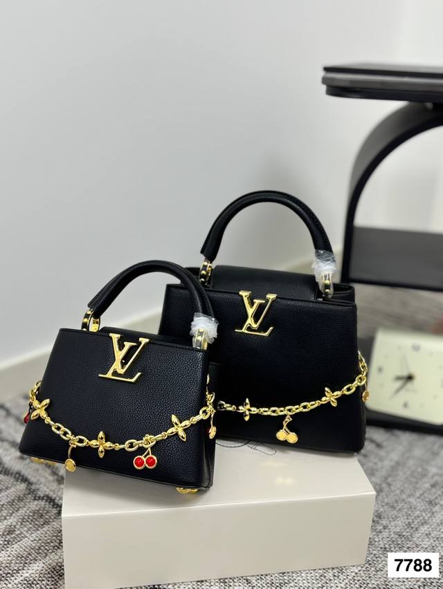 Large and Small Lvcapucines lady bag has a very complicated production process,