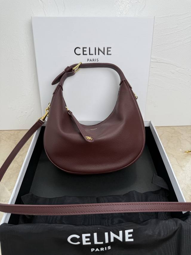 Genuine New product launched Ce's new Lulu bag This time Ce's new Lulu bag is r