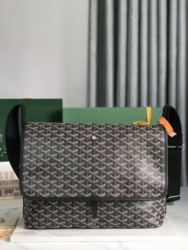 Genuine Goyard's new Citadin messenger bag is named after the French word for "