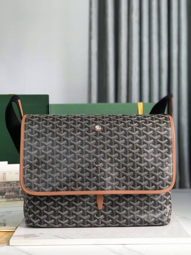 Genuine Goyard's new Citadin messenger bag is named after the French word for "