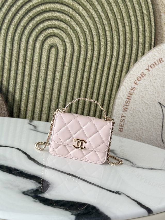 Original leather Cc Spring and Summer series enamel handle chain clutch, full of
