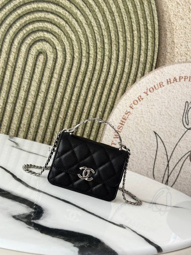 original leather Cc Spring and Summer series enamel handle chain clutch, full o