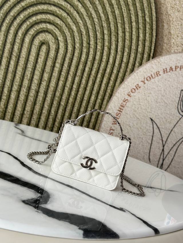 Original leather Cc Spring and Summer series enamel handle chain clutch, full of