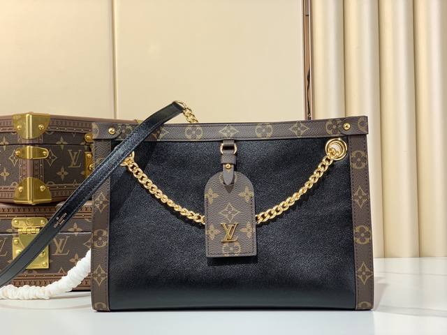 Top Original Nova Pm Tote Bag M13140 Black Leather Introducing the new Nova Pm,