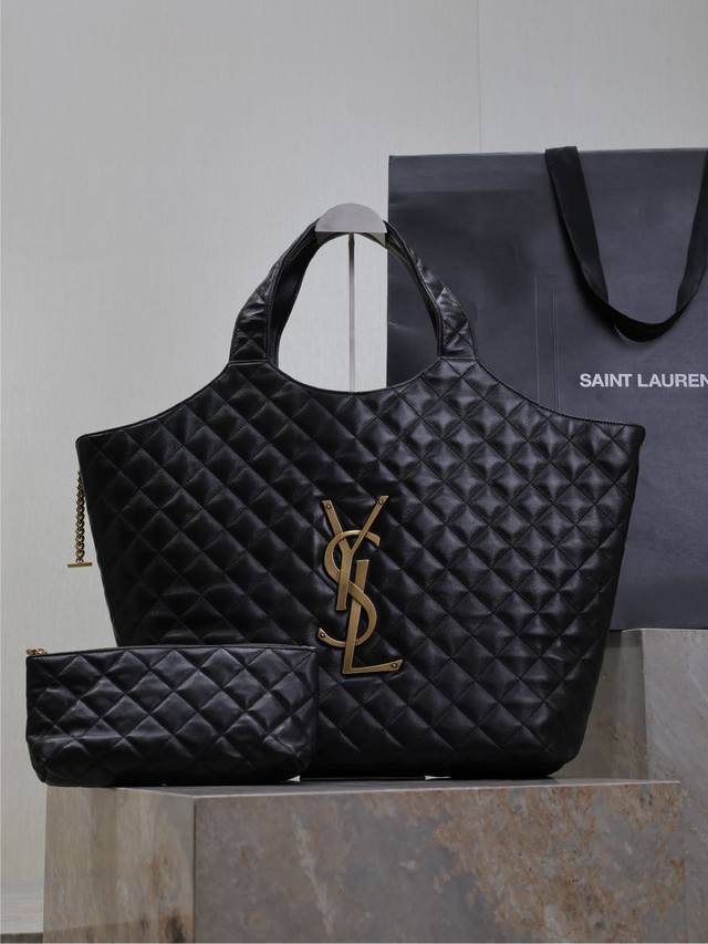 Icare original leather With the rise of the "small waste bag" trend, the size of