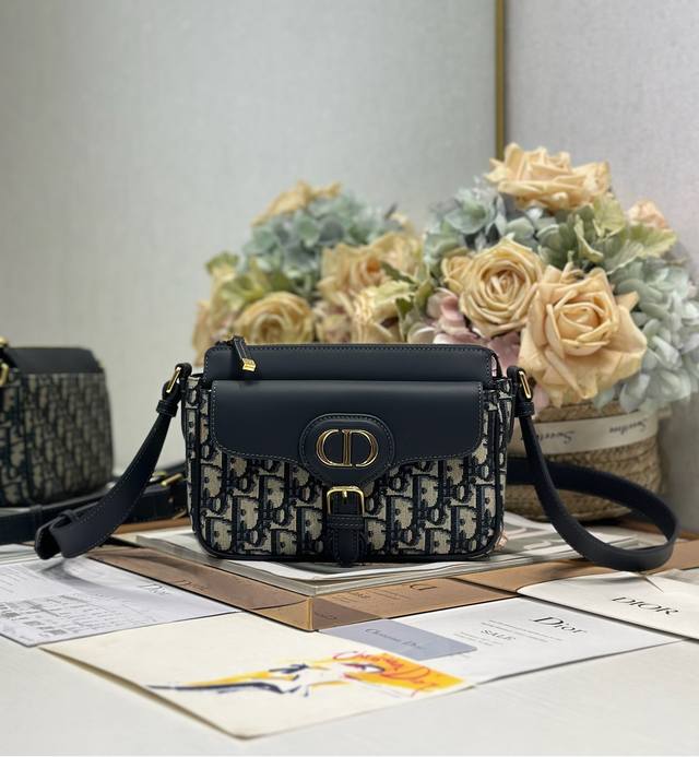 Dior New Poppy Zipper Small Bag Blue D Fabric with Leather This Poppy Zipper Han