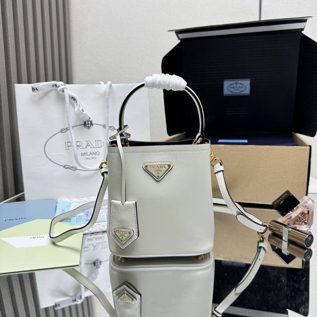 Top original new bucket bag 1Ba373 has arrived. This elegant Prada Panier handb