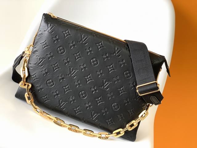 Large original M57783 Black M57782 Dark green Coussin medium handbag captured t